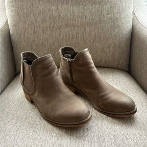 Blondo Taupe Ankle Booties